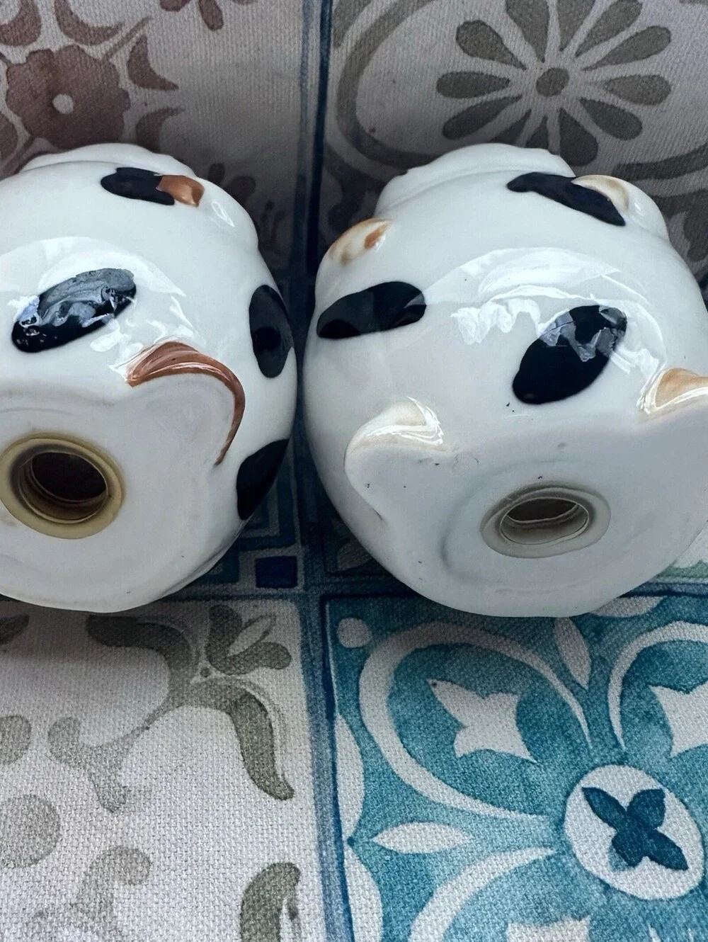 Vintage Chubby Cow Salt And Pepper Shaker Set Farm Cottage Kitchen Kitsch